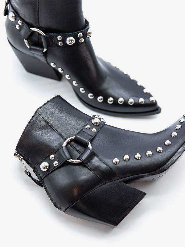 ELENA IACHI Camperos con borchie gambale basso Nero ELENA IACHI Camperos con borchie gambale basso Nero