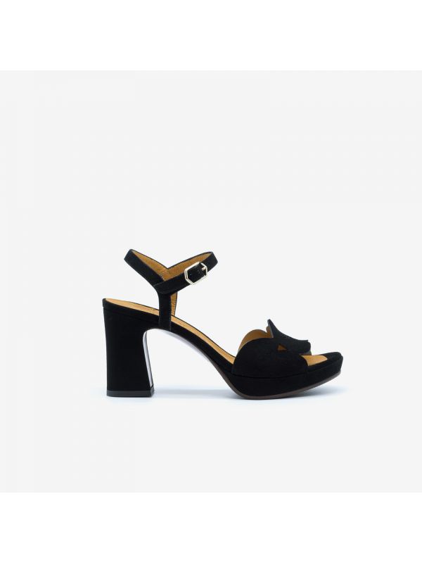 CHIE MIHARA Sandalo camoscio tacco 90 con plateau Nero