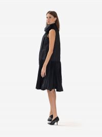 P.A.R.O.S.H. Abito midi smanicato taffetà con plissè Nero