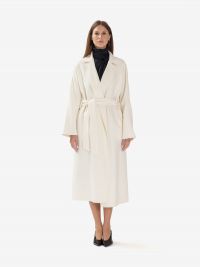 P.A.R.O.S.H. Cappotto lungo vestaglia Panna
