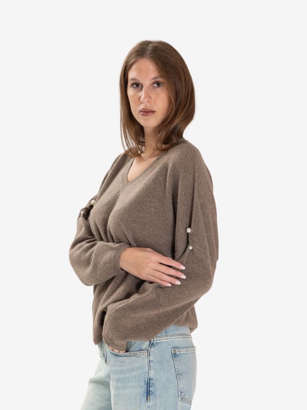 VANISE' Maglione scollo a v con dettaglio perle Tortora