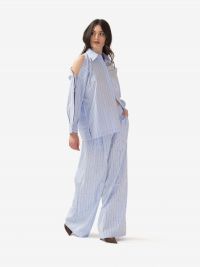 ERIKA CAVALLINI Pantalone largo cotone a righe Celeste