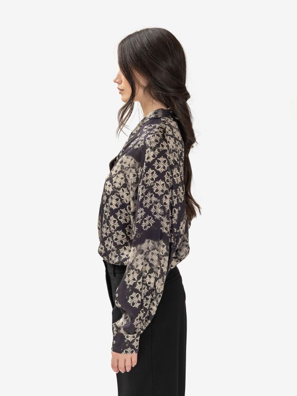 MOMONI' Blusa m/l seta scollo a v fondo nero con fiori bianchi 